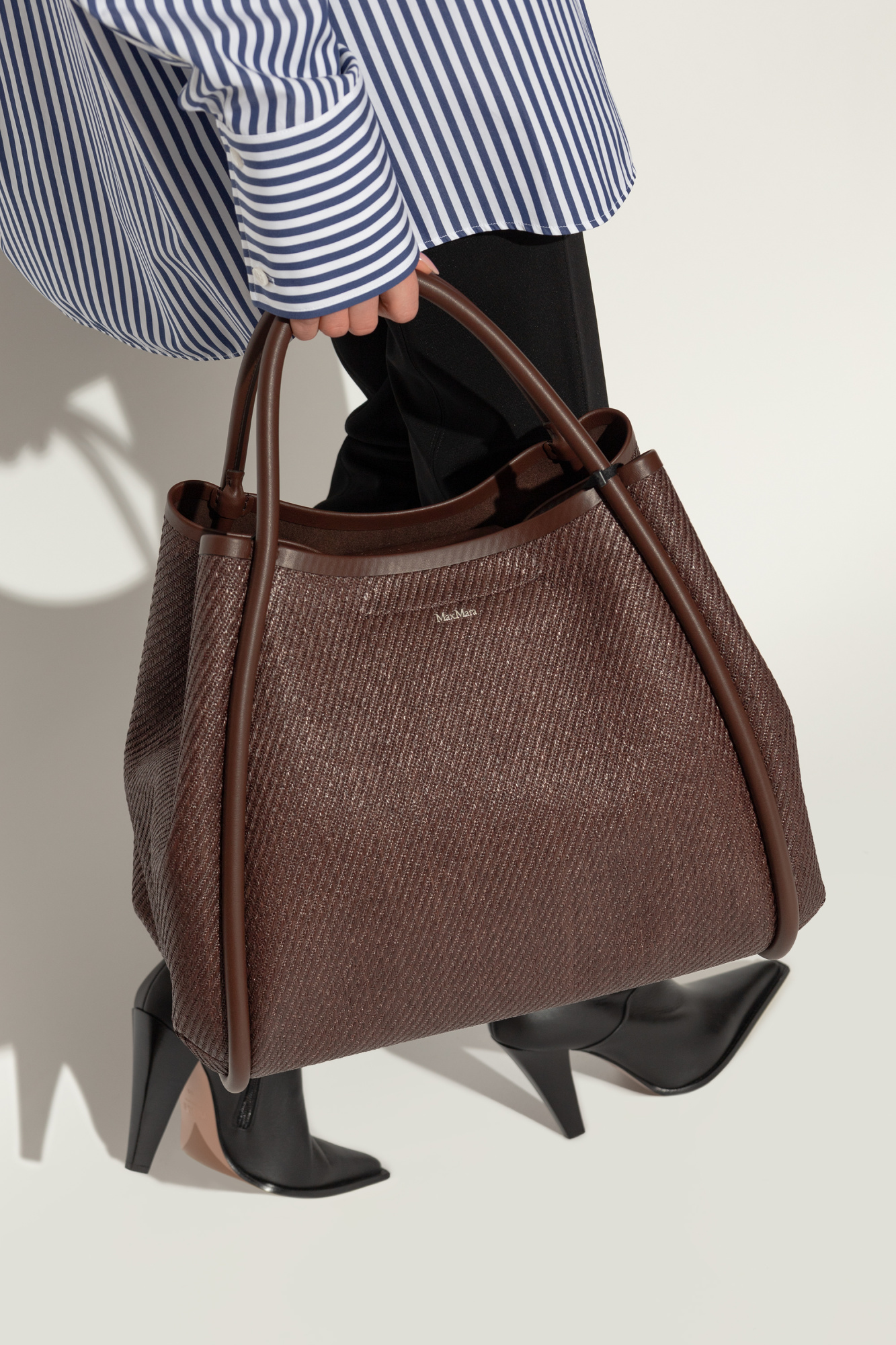 25SS new/Max Mara サマーマリンミディアムトート Bag Brown Marine Small leather tote bag in brown - Max Mara | Mytheresa